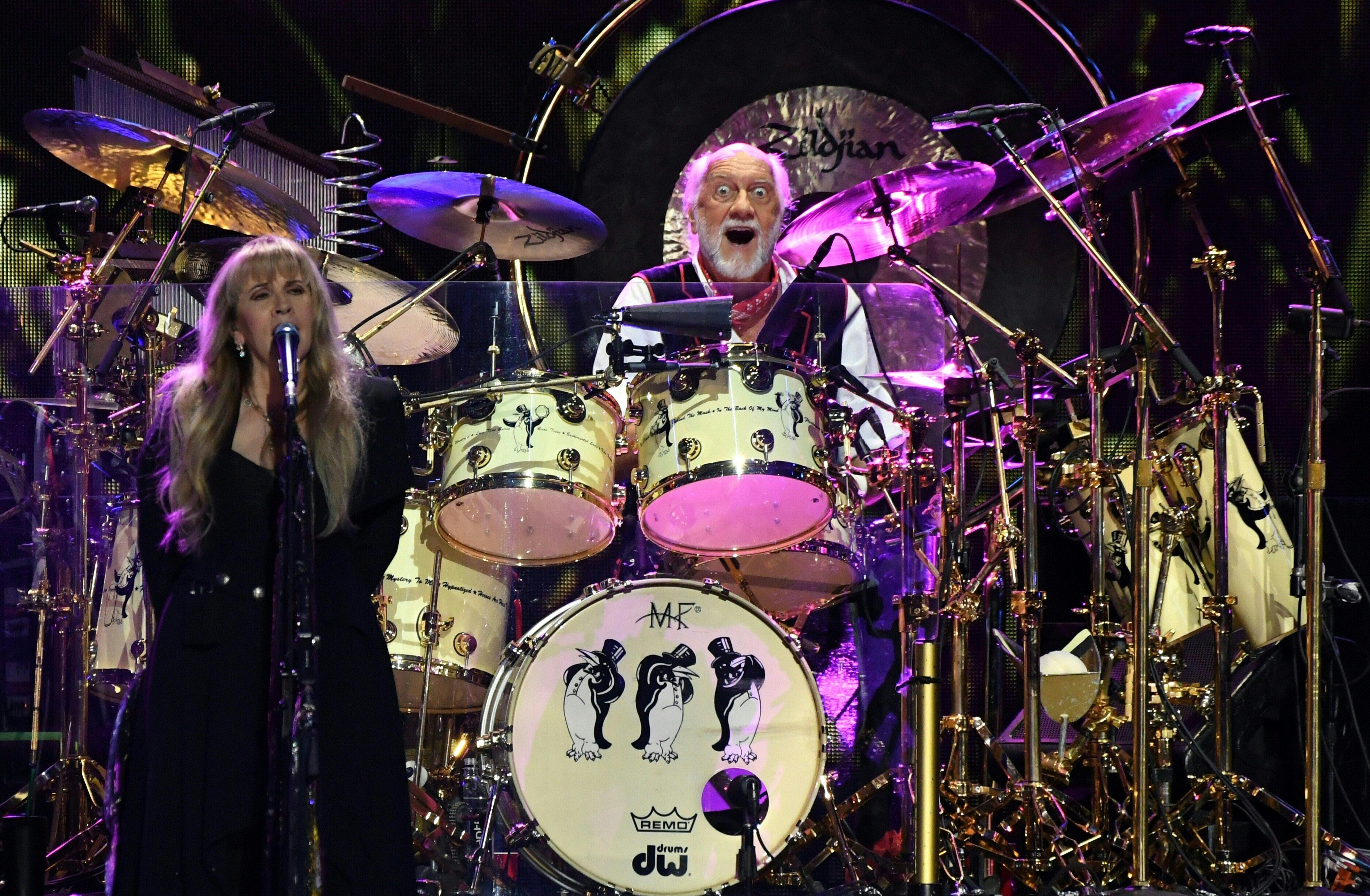 New Fleetwood Mac Live Album Coming Soon Here S A Taste Of The
