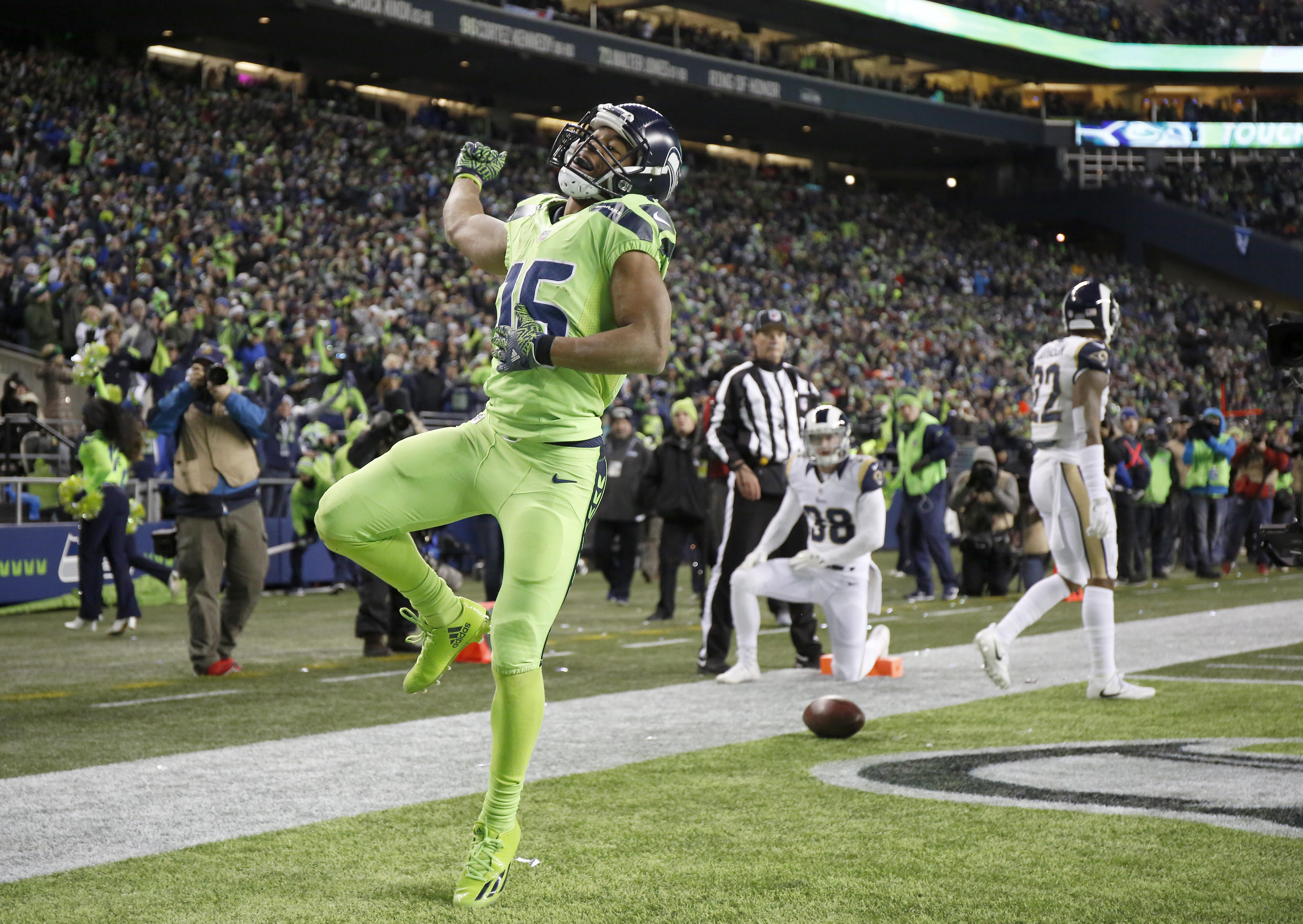 SEATTLE, WA - DECEMBER 15:  Wide receiver Tyler Lockett #16 of the Seattle Seahawks celebrates after scoring a touchdown against the Los Angeles Rams at CenturyLink Field on December 15, 2016 in Seattle, Washington.  (Photo by Otto Greule Jr/Getty Images)