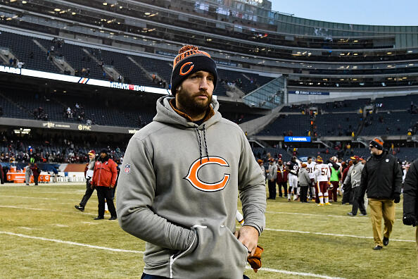 CHICAGO, IL - DECEMBER 24:  Jay Cutler #6 of the Chicago Bears walks off of the field after losing to the Washington Redskins at Soldier Field on December 24, 2016 in Chicago, Illinois. The Washington Redskins defeated the Chicago Bears 41-21.  (Photo by David Banks/Getty Images)