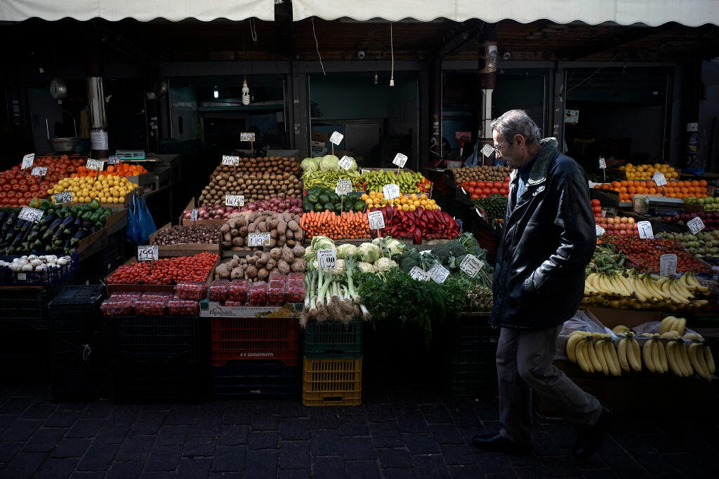 ATHENS, GREECE - FEBRUARY 20: A general view of a fruit and veg stall in Athens Green Market on February 20, 2017 in Athens Greece. The Greek government is under renewed international pressure to limit spending and agree with lenders on new austerity measures and reforms. (Photo by Milos Bicanski/Getty Images)