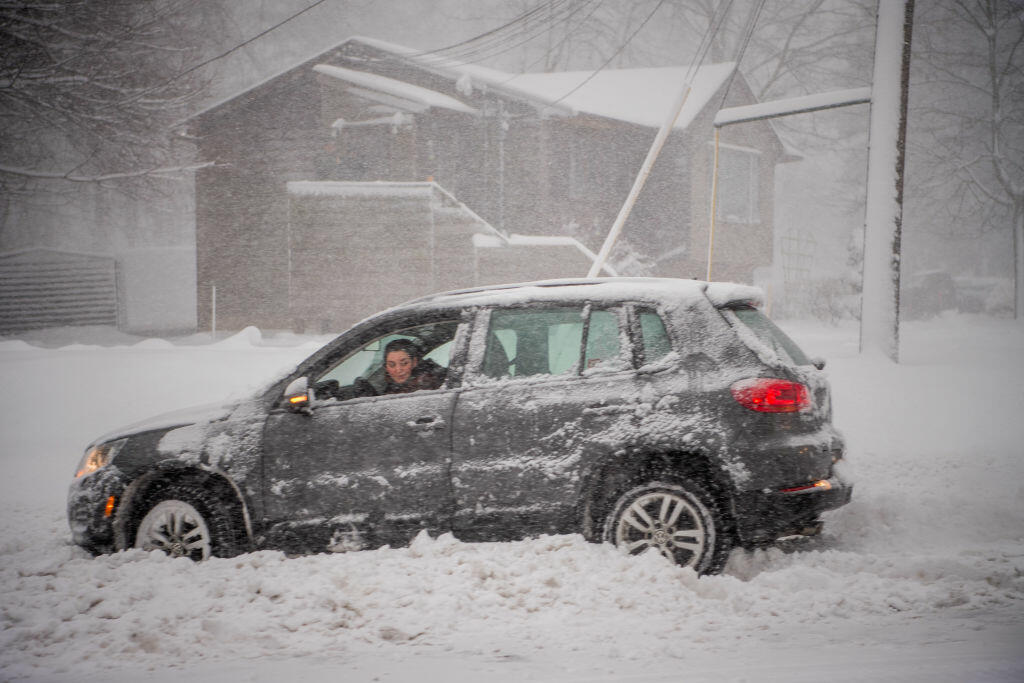 HAUPPAUGE, NY - FEBRUARY 09: Drivers cars are stuck on RT 347 during a blizzard that hit the metro area on February 9, 2017 in Hauppauge, New York. A major winter storm warning is forecast from Pennsylvania to Maine with the New York City area expected to receive up to one foot of snow. New York City schools are closed for the day. (Photo by Andrew Theodorakis/Getty Images)