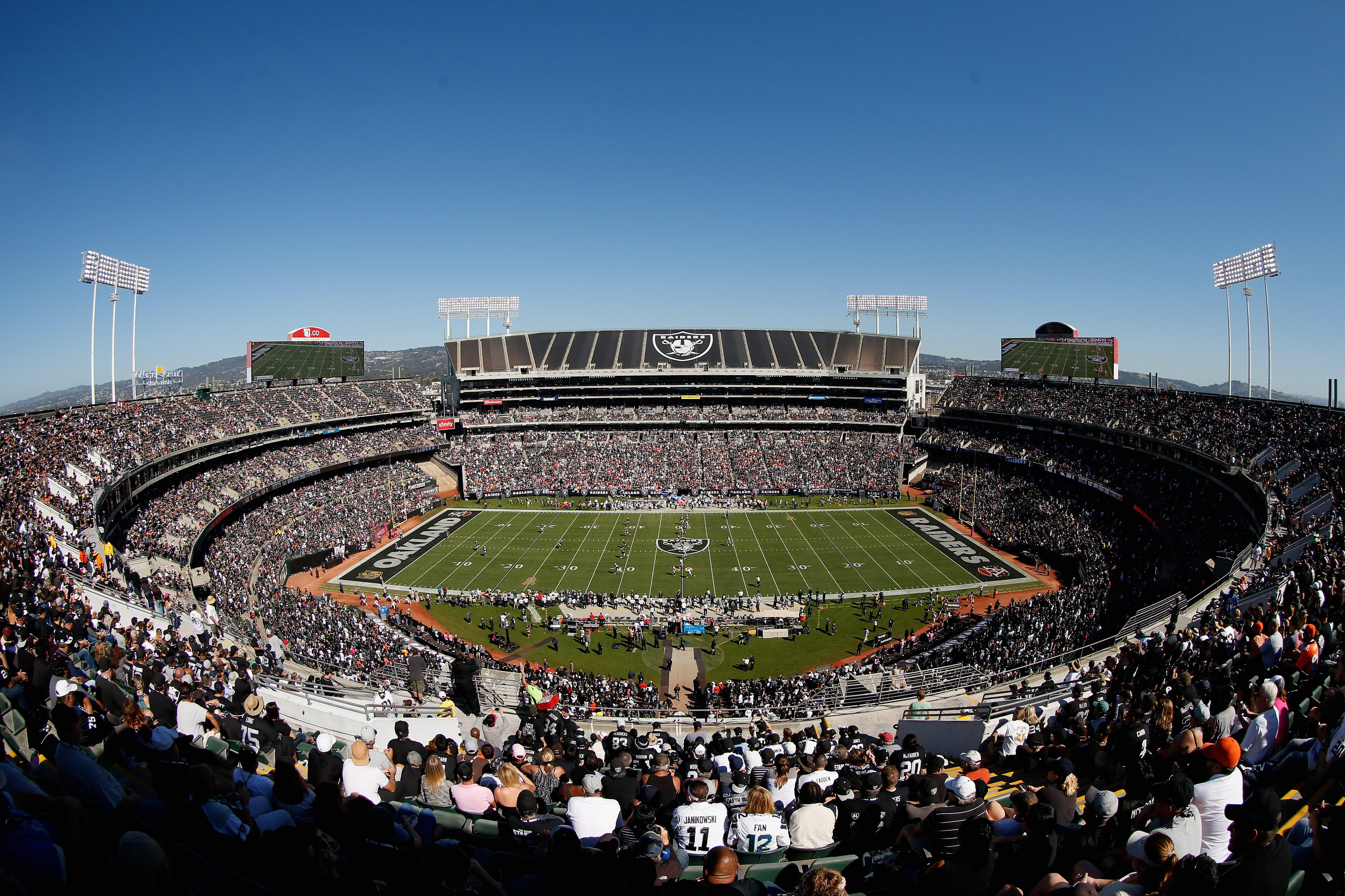 OAKLAND, CA - OCTOBER 11:  A general view during the Oakland Raiders game against the Denver Broncos at O.co Coliseum on October 11, 2015 in Oakland, California.  (Photo by Ezra Shaw/Getty Images)