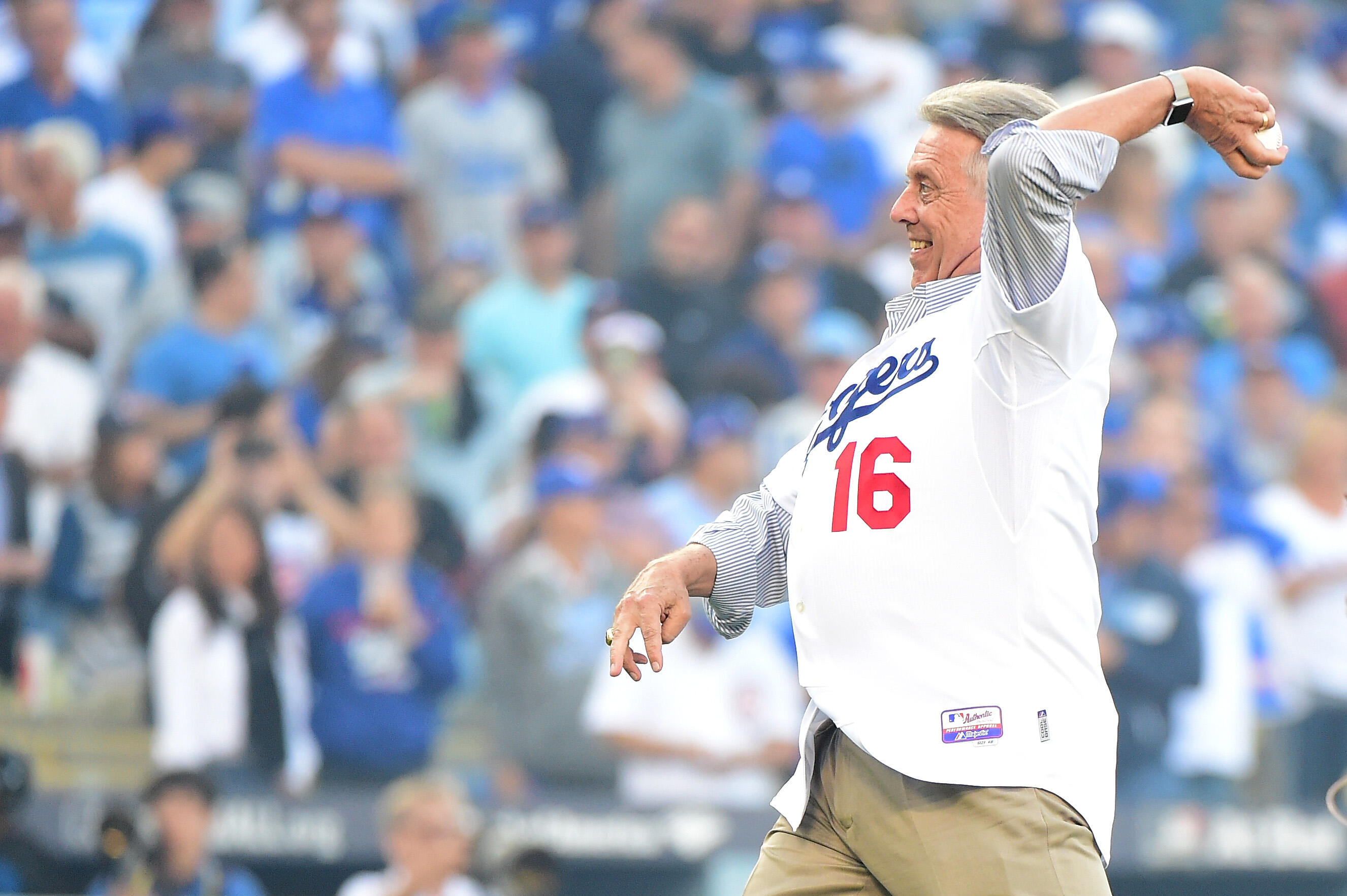 LOS ANGELES, CA - OCTOBER 18:  Former Los Angeles Dodgers Rick Monday throws out the ceremonial first pitch before game three of the National League Championship Series against the Chicago Cubs at Dodger Stadium on October 18, 2016 in Los Angeles, Califor