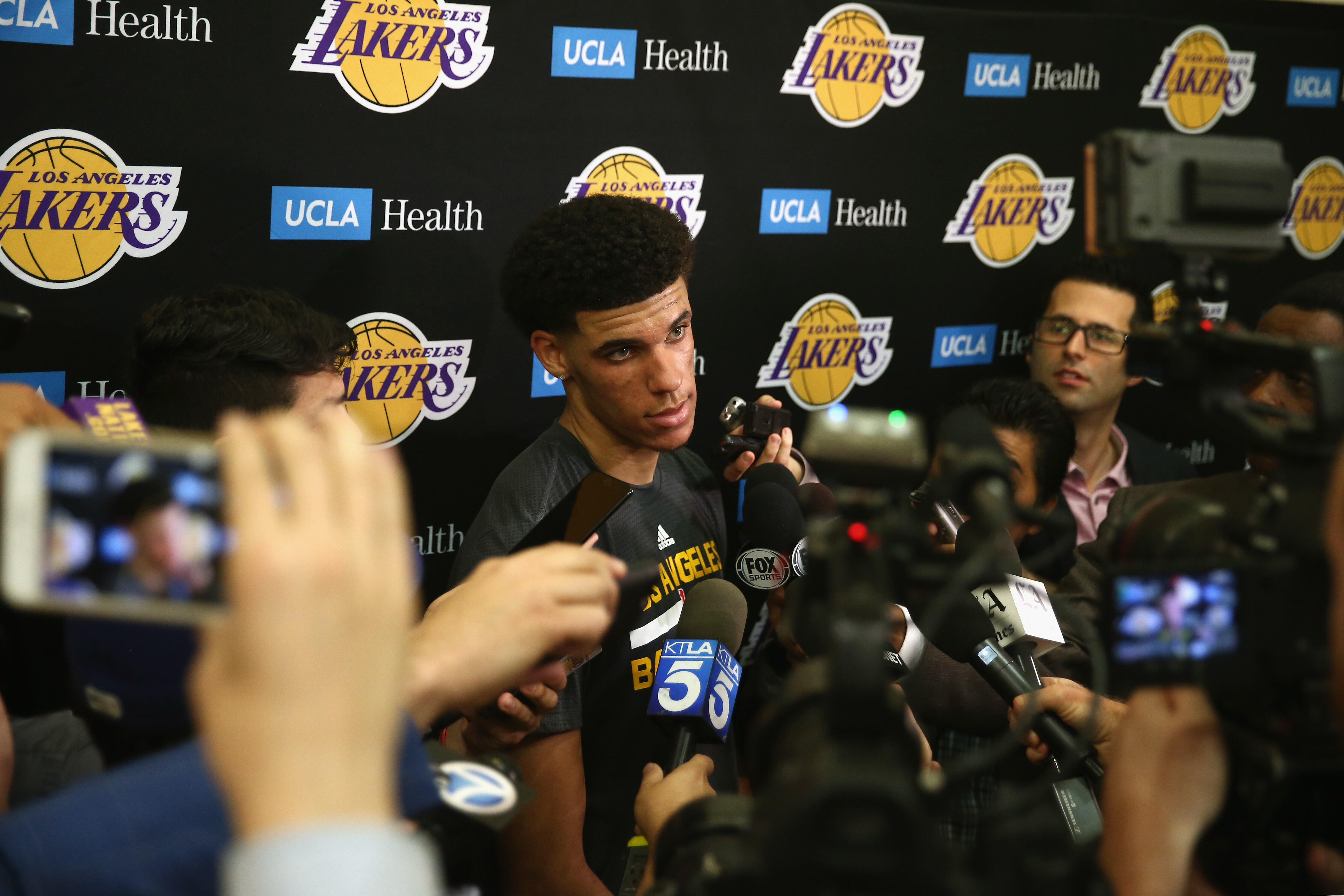 EL SEGUNDO, CA - JUNE 07:  NBA Prospect Lonzo Ball speaks with the media after a workout with the Los Angeles Lakers at Toyota Sports Center on June 7, 2017 in El Segundo, California.  (Photo by Sean M. Haffey/Getty Images)