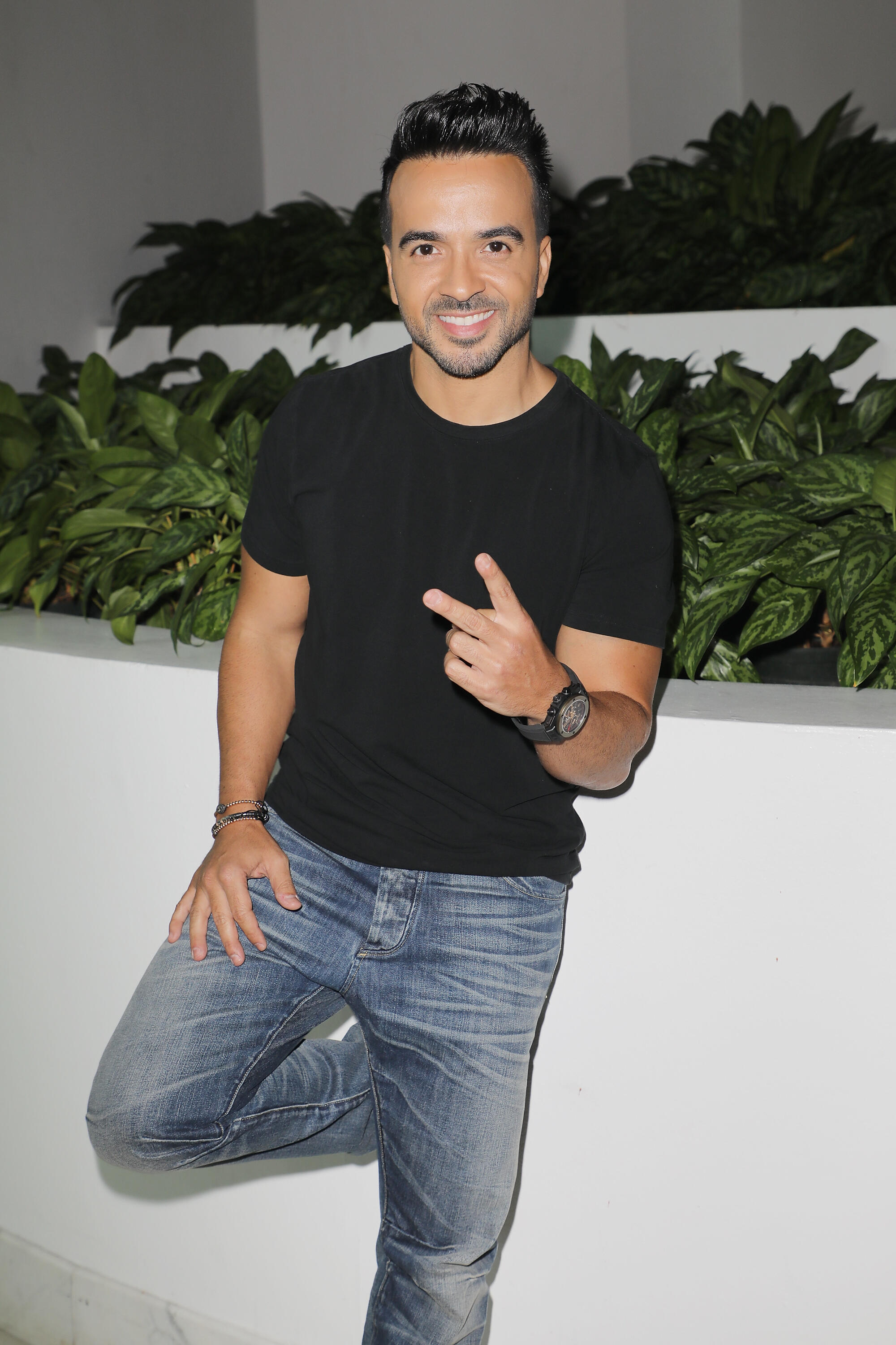 MIAMI BEACH, FL - JUNE 09:  Luis Fonsi attends the iHeartSummer '17 Weekend By AT&T, Day 1 at Fontainebleau Miami Beach on June 9, 2017 in Miami Beach, Florida.  (Photo by Alexander Tamargo/Getty Images for iHeartMedia)