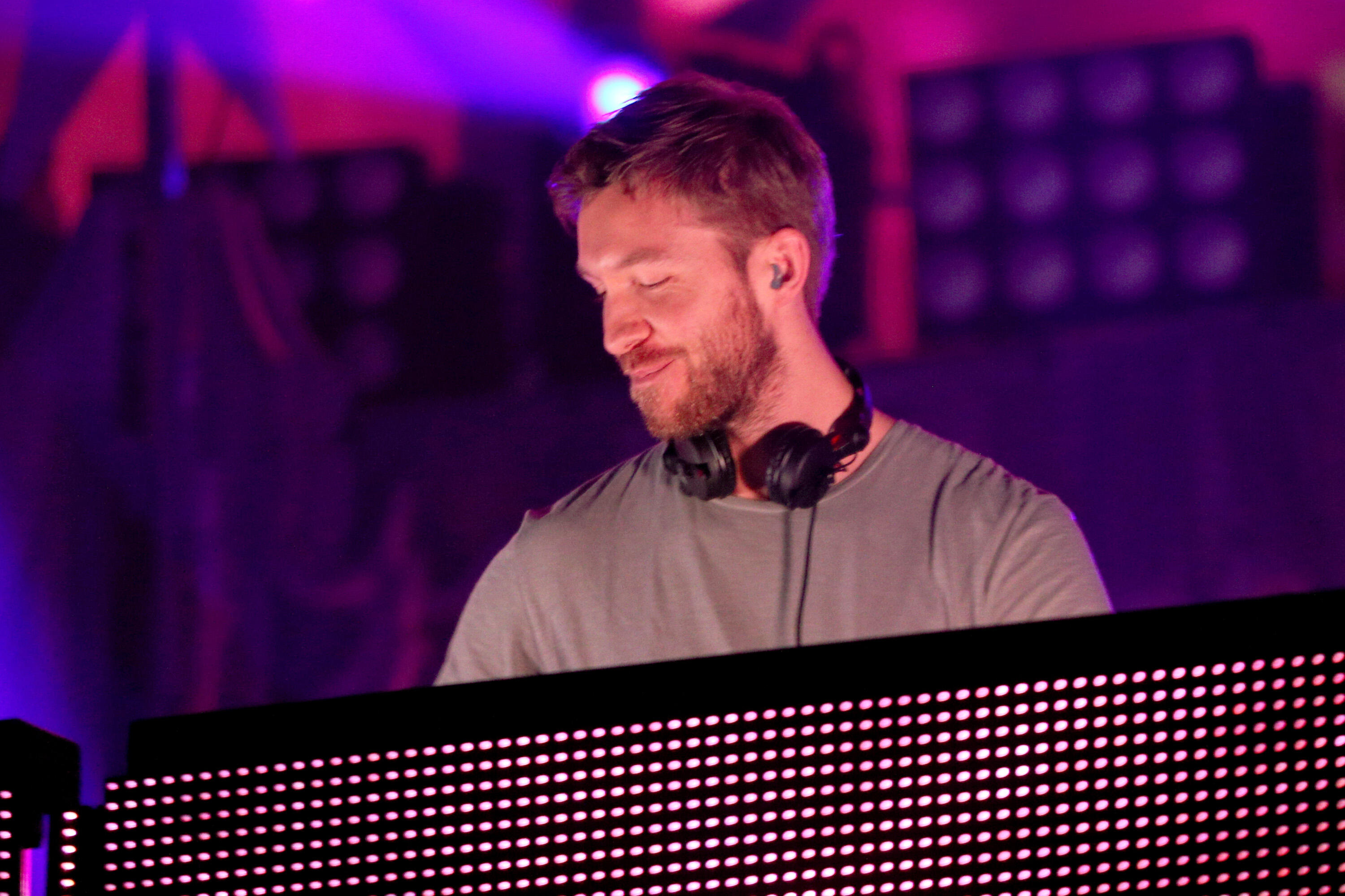 ST PAUL, MN - DECEMBER 07:  DJ Calvin Harris performs onstage during 101.3 KDWB's Jingle Ball 2015 at Xcel Energy Center on December 7, 2015 in St Paul, Minnesota.  (Photo by Adam Bettcher/Getty Images for iHeartMedia)