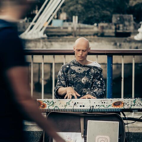 Background Thumbnail