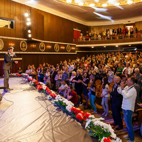 Background Thumbnail