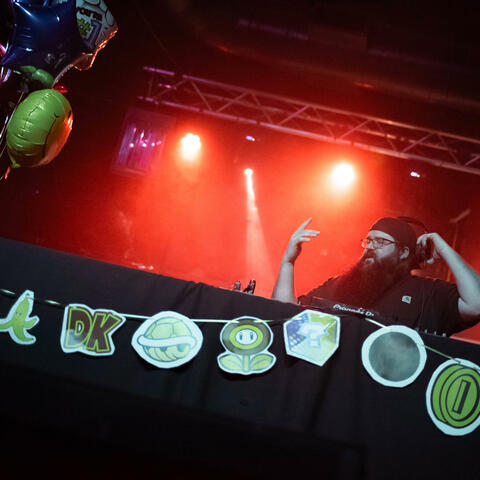 Background Thumbnail