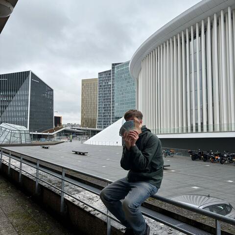 Background Thumbnail