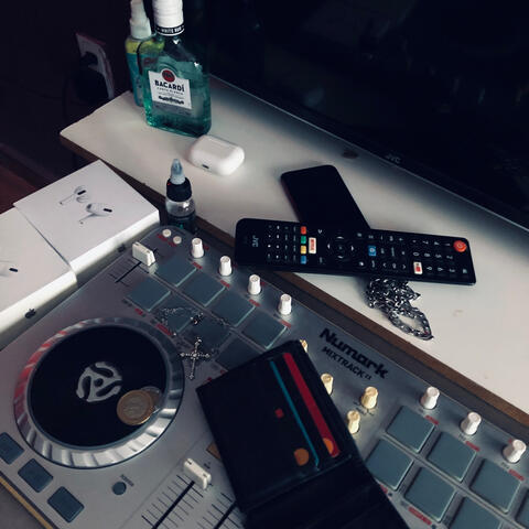Background Thumbnail