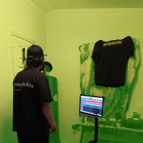 Background Thumbnail