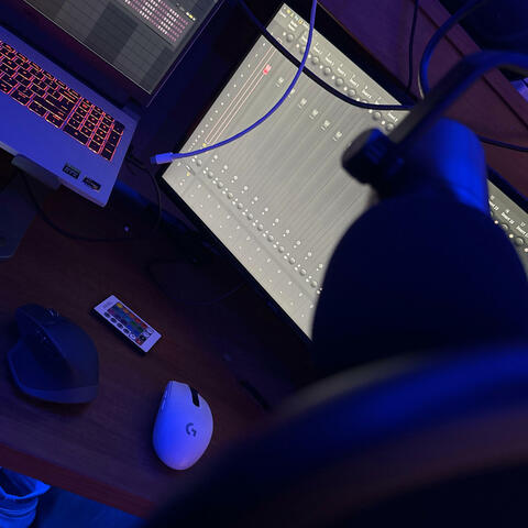 Background Thumbnail