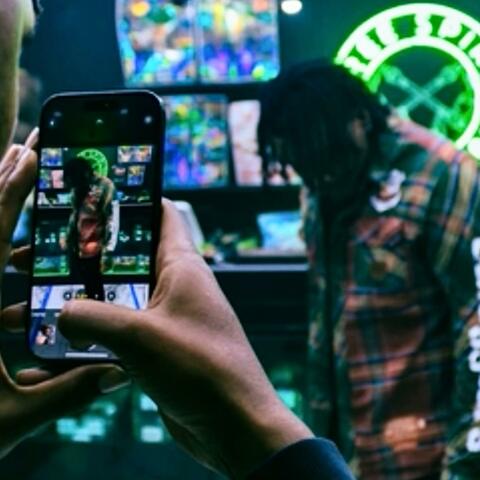 Background Thumbnail
