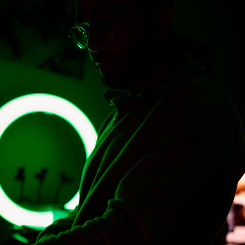 Background Thumbnail