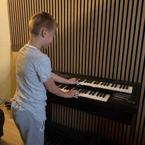 Background Thumbnail