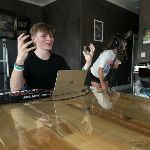 Background Thumbnail