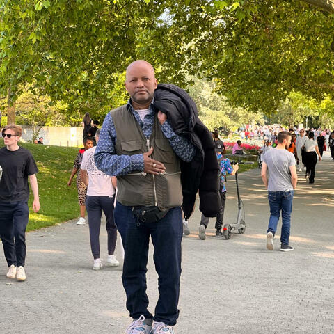 Background Thumbnail