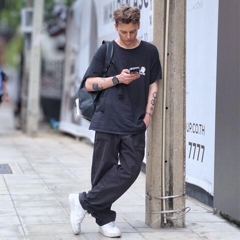 Background Thumbnail