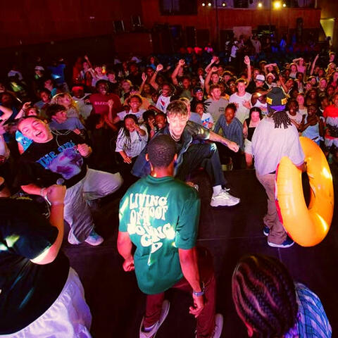 Background Thumbnail