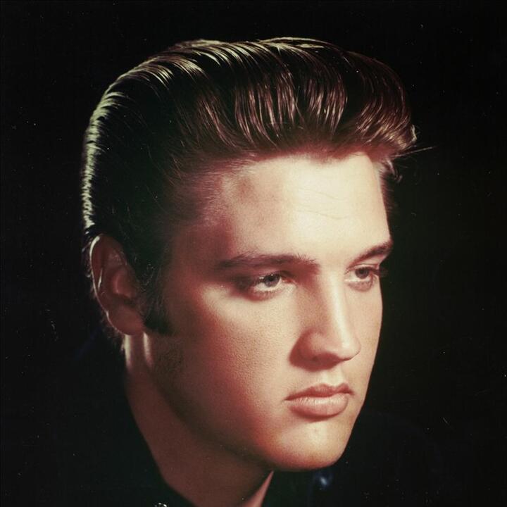♫ Elvis Presley