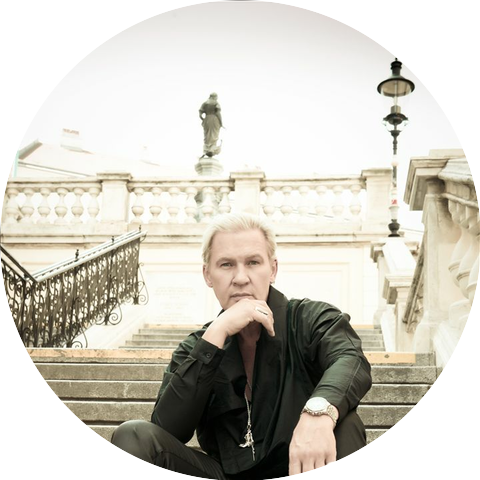 Johnny Logan