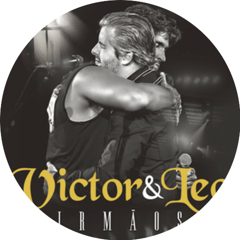 Victor & Léo