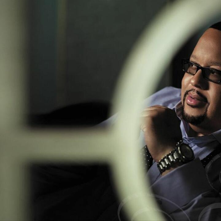 Fred Hammond with The Straight Gate Mass Choir