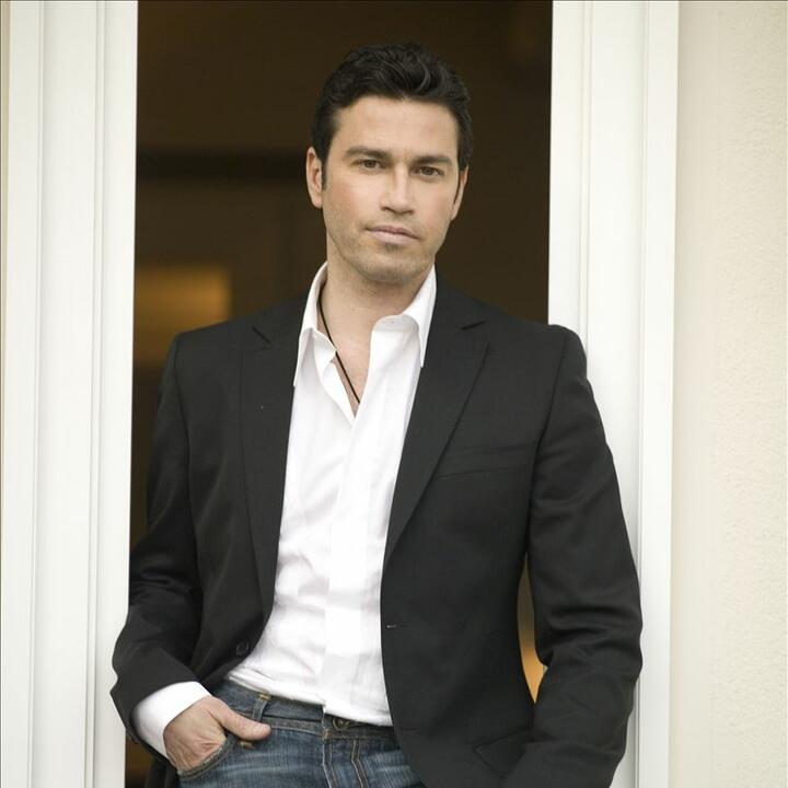 Mario Frangoulis iHeart