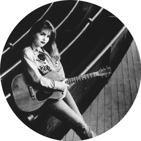 Joy Lynn White
