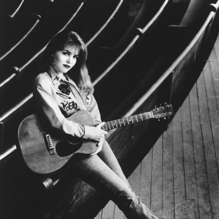 Joy Lynn White