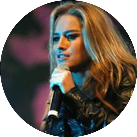 Lola Ponce