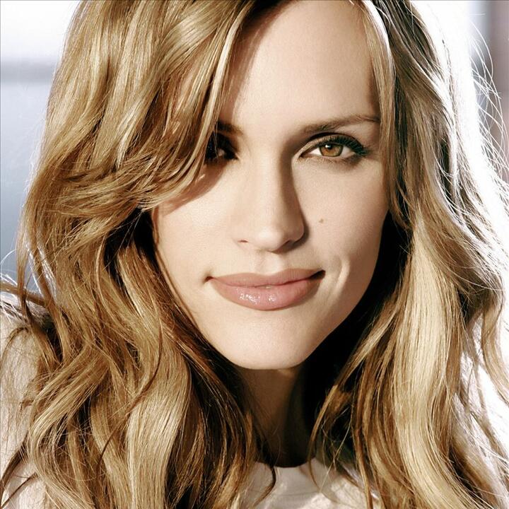 Jennifer Hanson