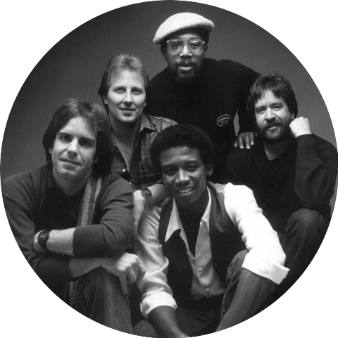 Bobby & The Midnites