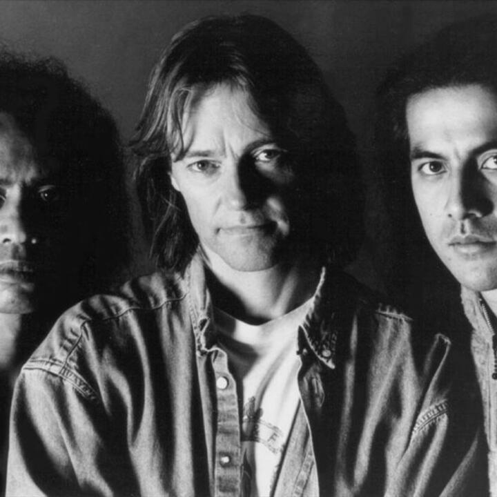 Snowy White and the White Flames
