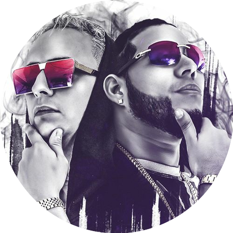 J King y Maximan