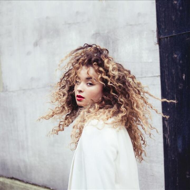 Ella Eyre