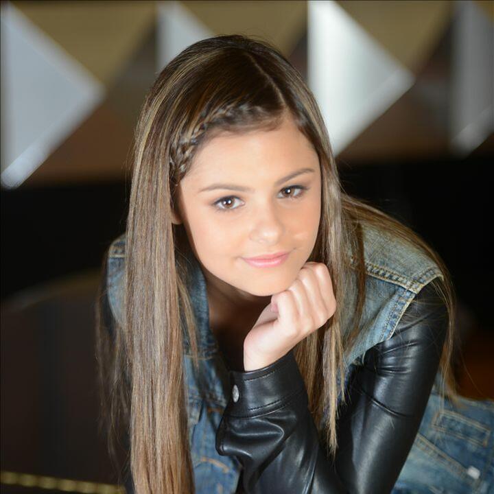 Jacquie Lee