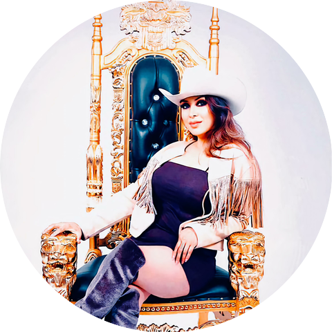 Sandra Chavez "La Comadre"