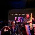 Electronhic