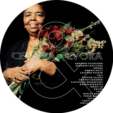 Cesaria Evora en duo avec Ismaël Lô