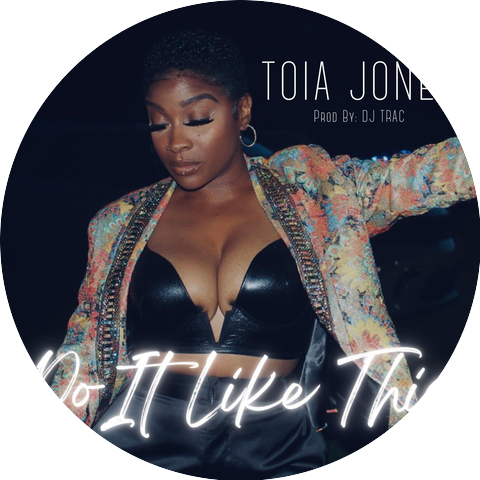 Toia Jones