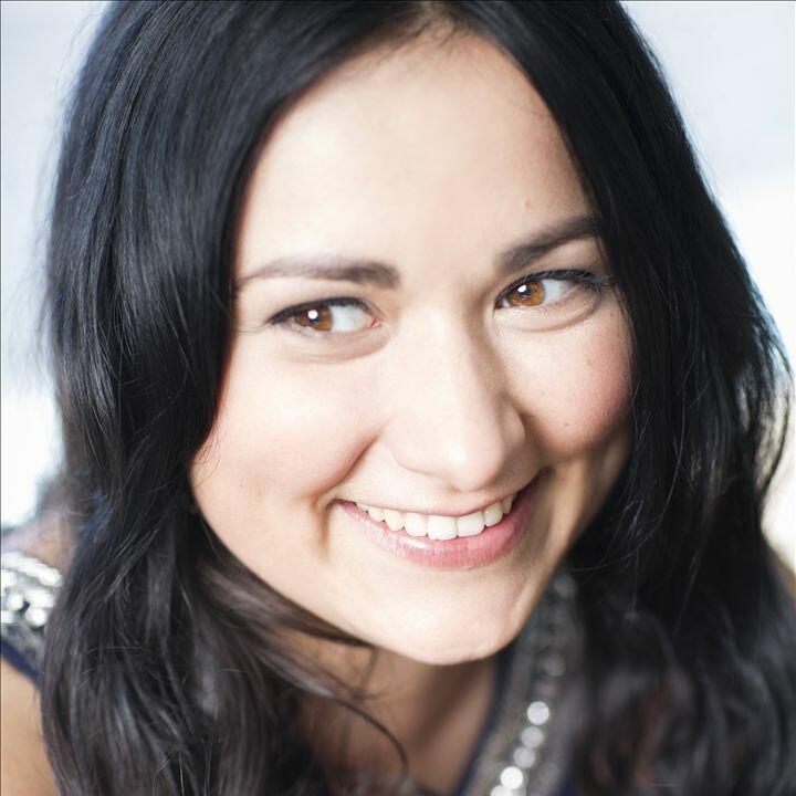 Dinara Klinton