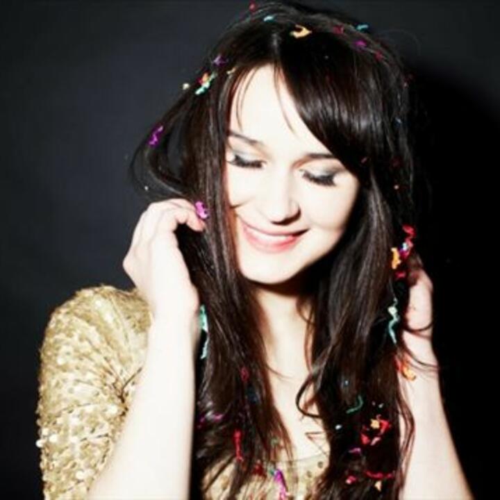 Breanne Düren