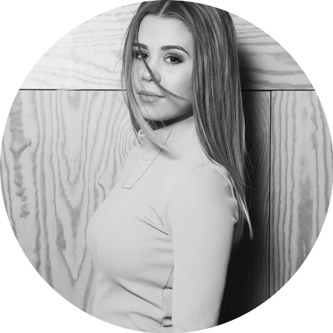 Lisa Ajax