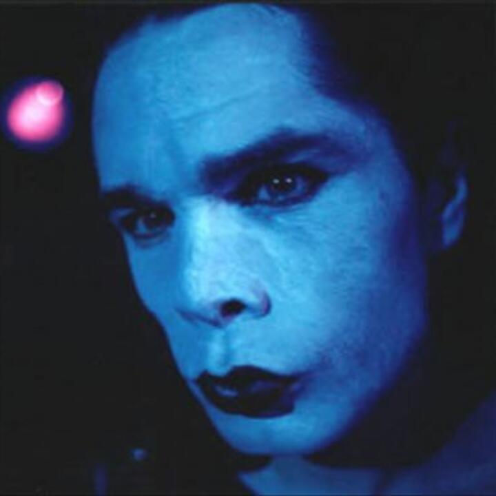 Virtual Alien & Old Nick