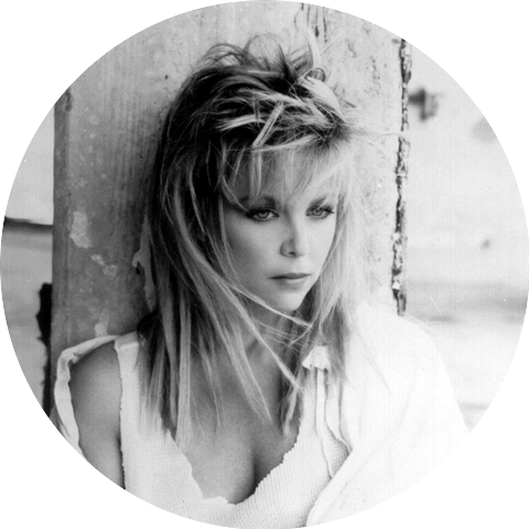 Lisa Hartman Black