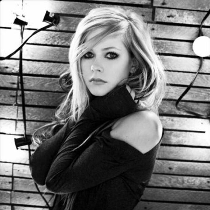 Avril Lavigne Radio Listen To Free Music Get The Latest Info Iheartradio