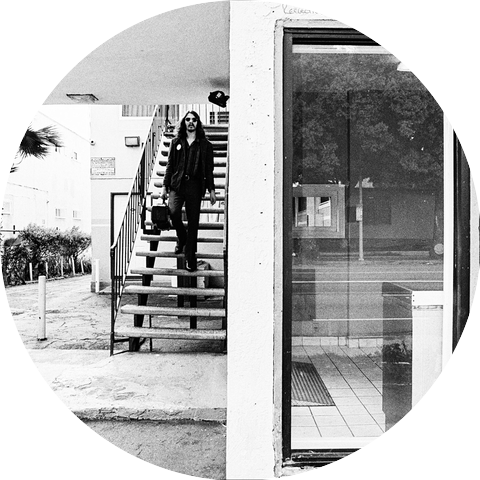 The Reflective Detectives
