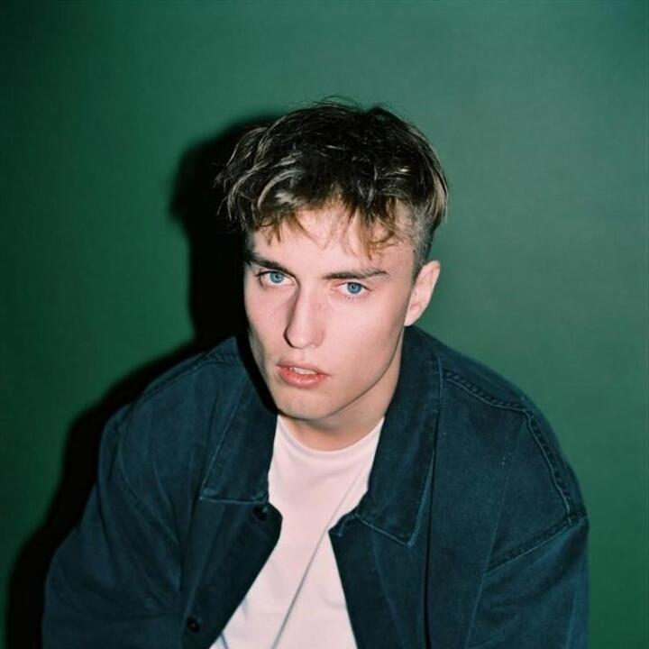 Download Sam Fender Iheartradio